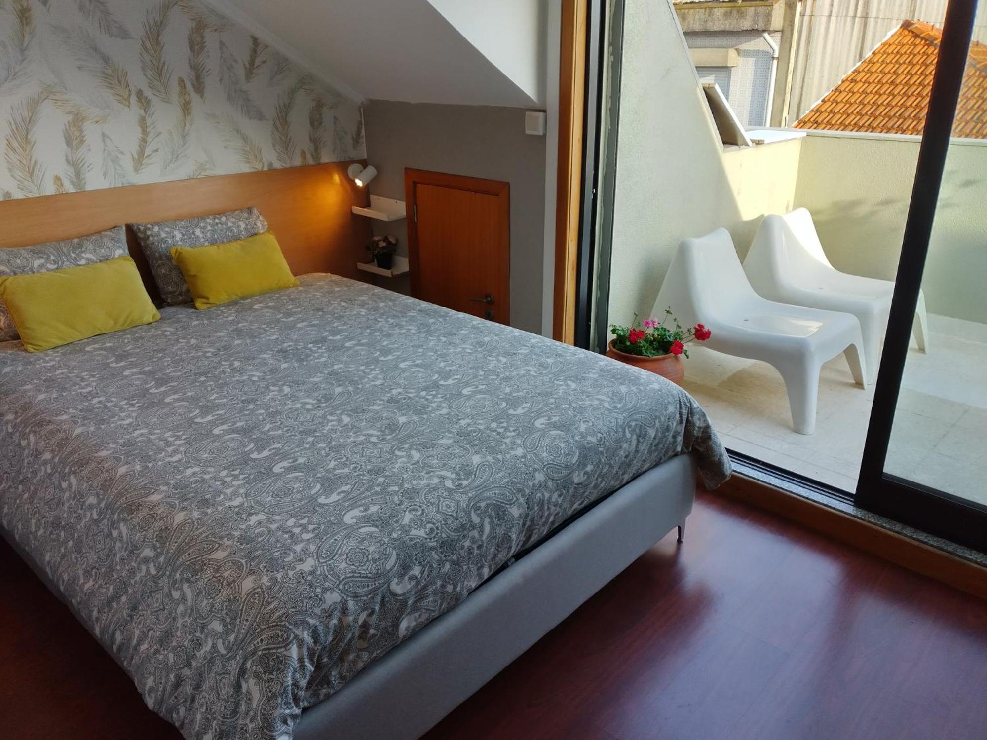 Top Floor Apartment With Sunny Balconies Porto Exterior foto